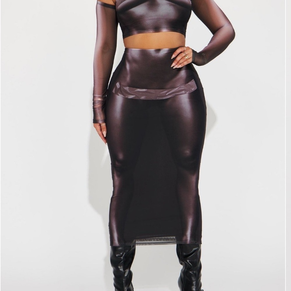 Women’s Chic Black Sheer Skirt